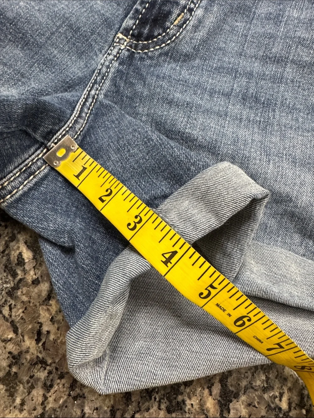 Silver Jeans Blue Denim Rolled-Hem Shorts EUC 31